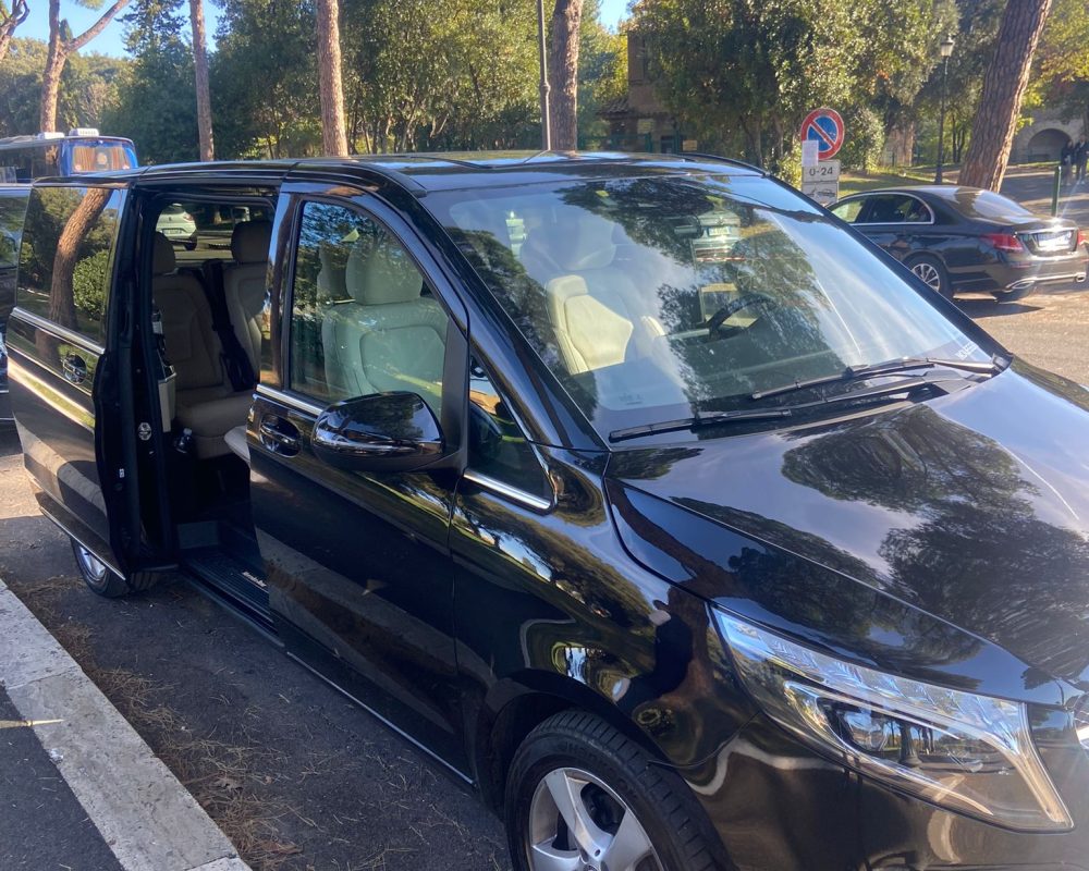 Transfer from Ciampino airport to Rome city center
