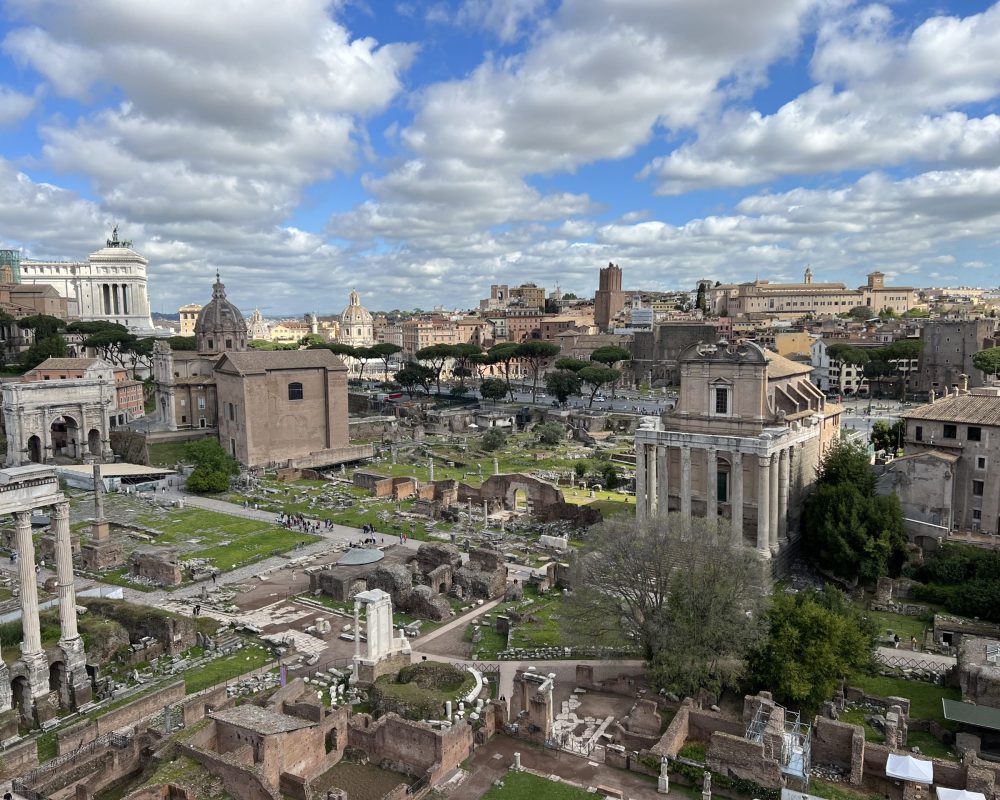 Colosseum and Roman forum light